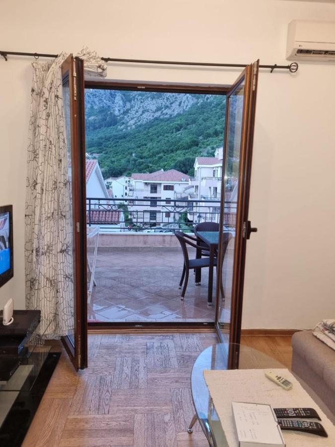 Apartments Sneza Risan Exterior foto